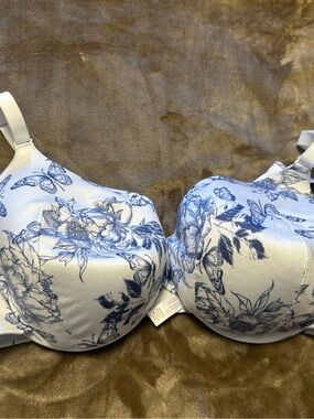 Cacique Light Blue Floral Underwire Bra